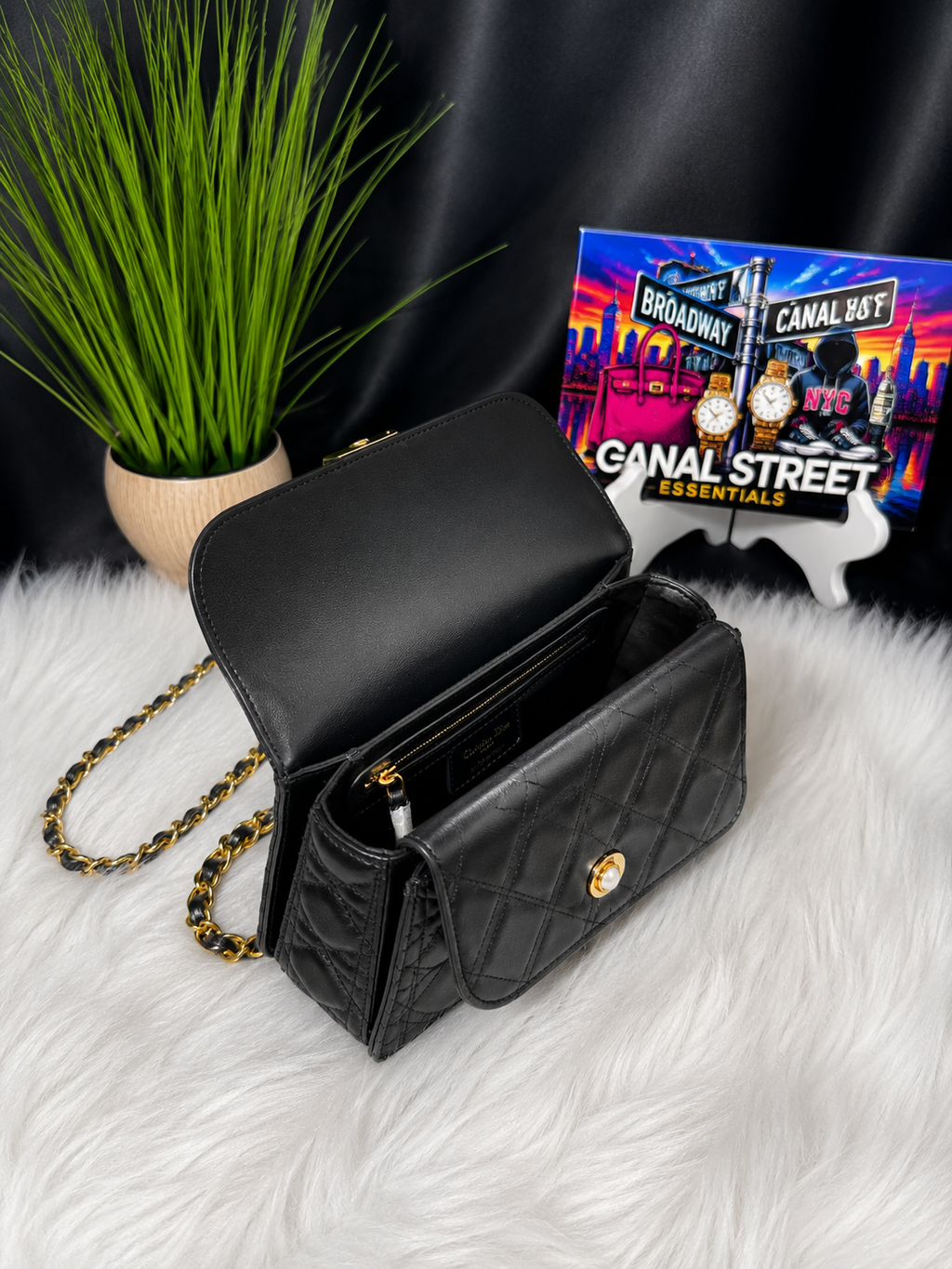 CD Caro Cannage Black Bag ✨🖤