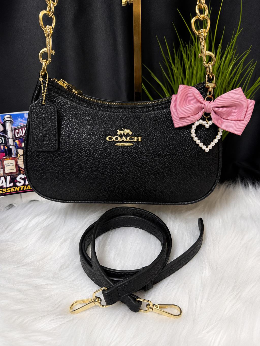 C.oach Black Leather Shoulder Bag 🖤 ✨