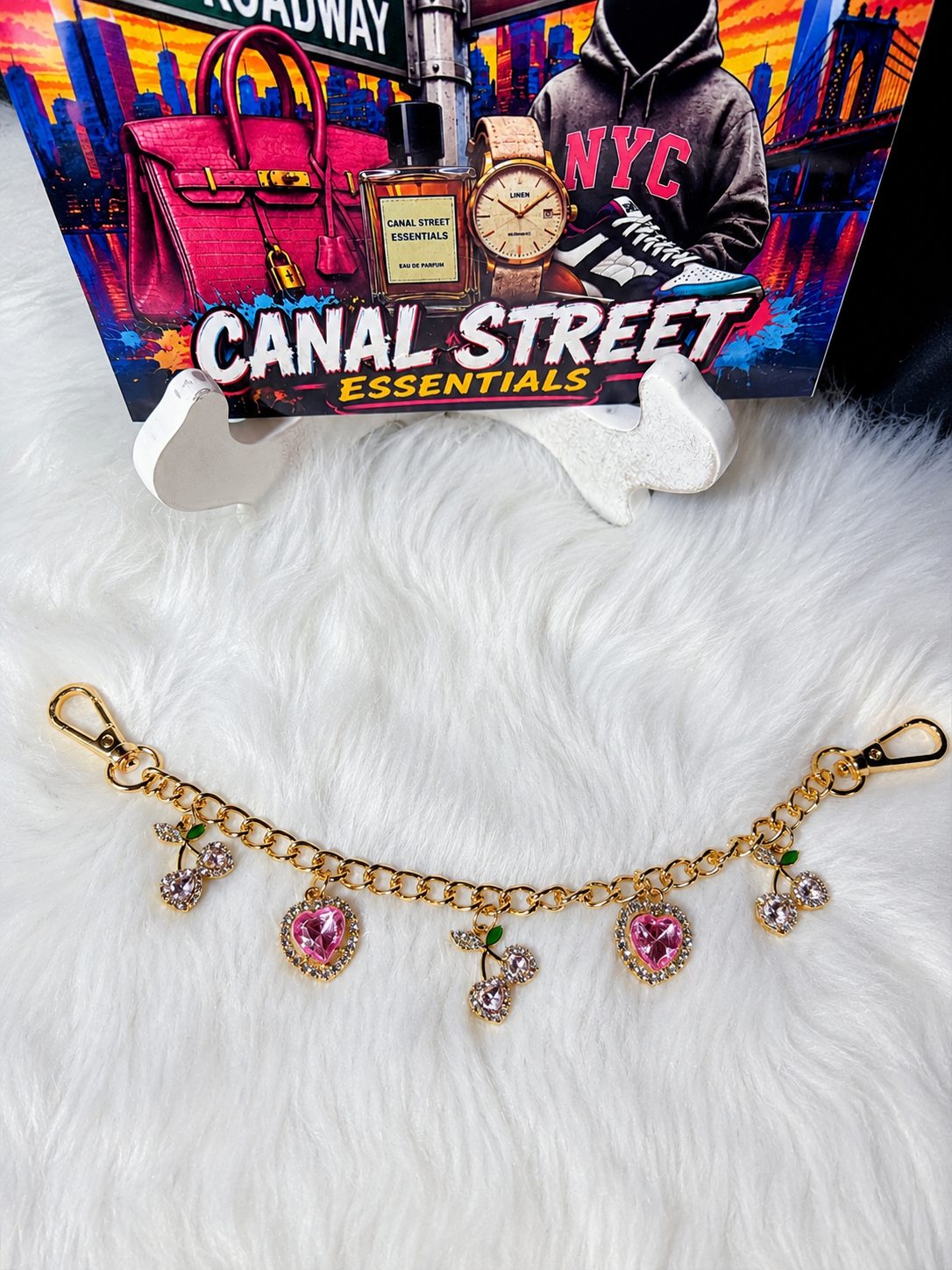 Coach Charm Bracelet – Gold Edition ✨